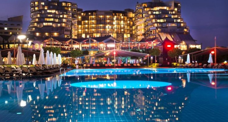 Hotel Limak Lara De Lux 5*, Antalya